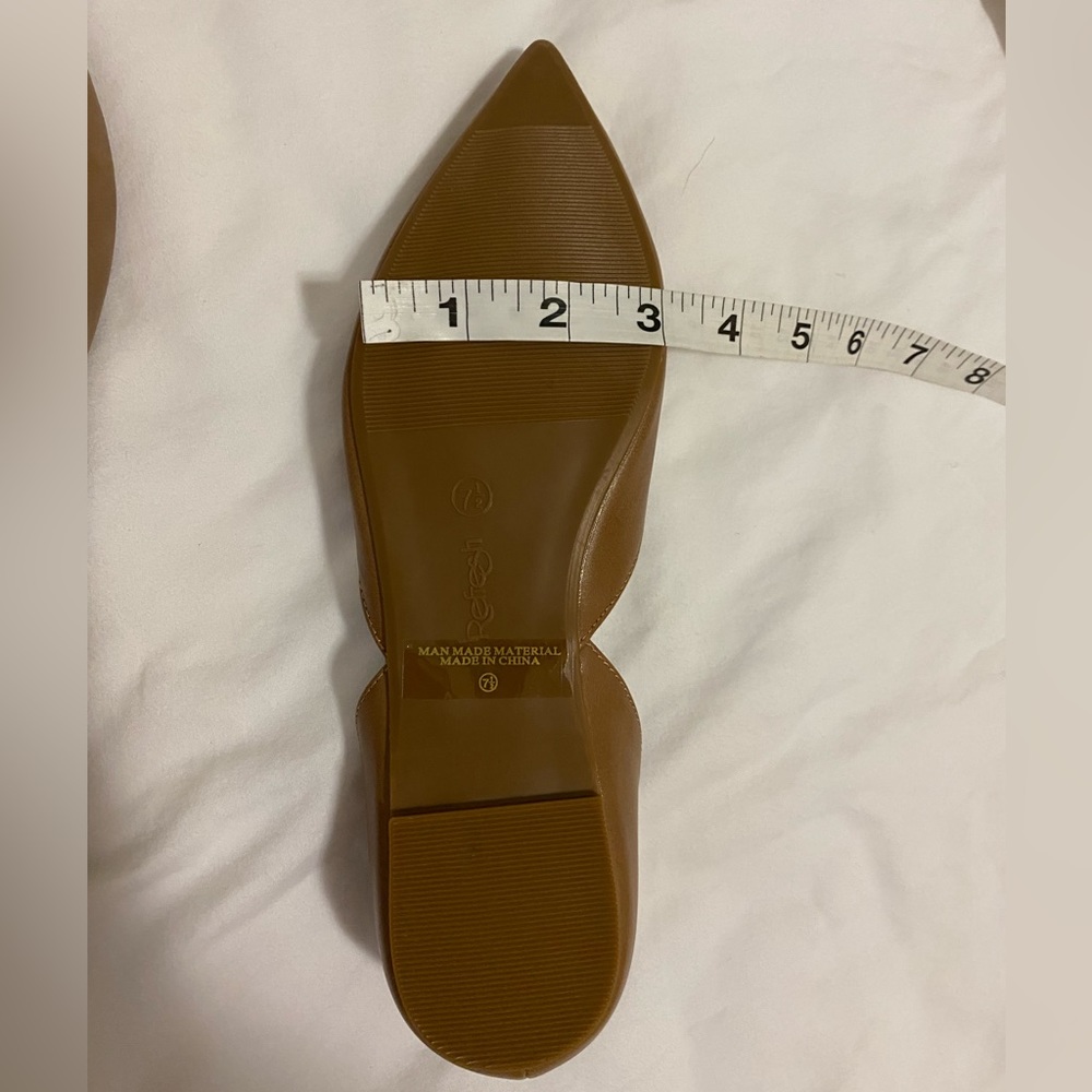 Refresh Tan Pointed Toe Flats Size 7.5 - Picture 8 of 10